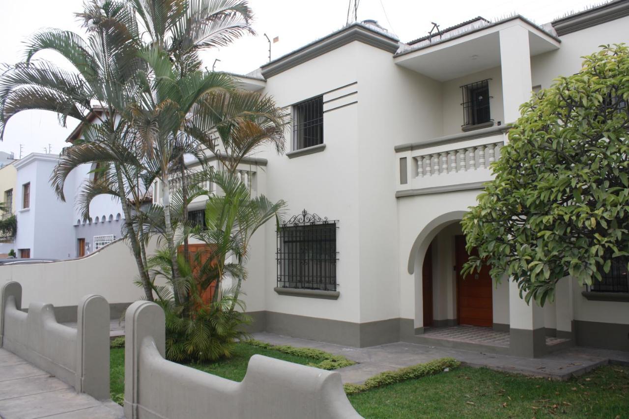La Casa De Andres Flores Hostal